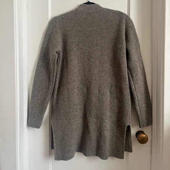 Roots Lambs Wool Cardigan Sweater - Picture 2 of 6